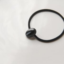 雫形ラブラドライトのヘアゴム | iichi 日々の暮らしを心地よくする