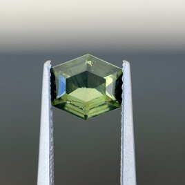 スリランカ産非加熱天然ロードライトガーネットルース | iichi 日々の