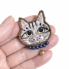 【ハシボソガラス】ビーズ刺繍ブローチバッグチャーム ビーズ刺繍の贅沢フルーツ盛合わせ】雫きらめく果実の宝石 バッグ
