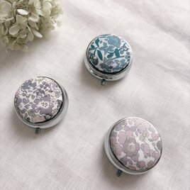リネンとリバティのコースター＊パッチワーク | iichi 日々の暮らしを