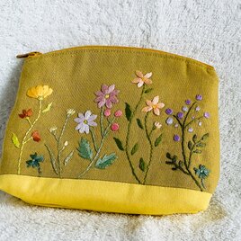 花刺繍の巾着～花とサクランボ～ | iichi 日々の暮らしを心地よくする