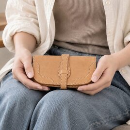 本革手縫いのコンチョ長財布【受注製作】 | iichi 日々の暮らしを