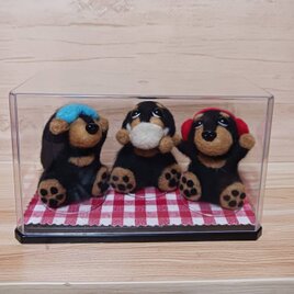 羊毛フェルト ダックスフンド 餌ください上目が可愛い | iichi 日々の