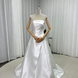 ウェディングドレス オフショルダー 光沢サテン スレンダーライン 結婚 