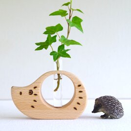 ハリネズミの羊毛ピンクッション【針山】ナチュラル ミディアムグレー