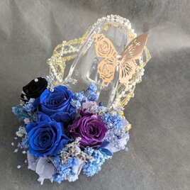 プリザーブドフラワー白い大輪の薔薇5本のふんわり花束ラッピング