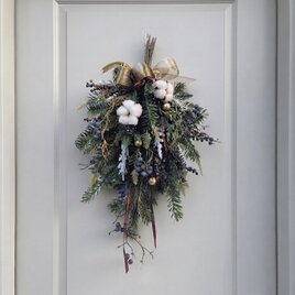 美しいポインセチアのリース♡約30センチ　SALE‼️ 6年連続完売】 深紅ポインセチア の 大人可愛い クリスマスリース / 冬
