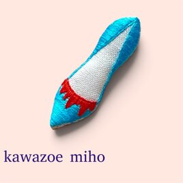 悩めるそらまめ刺繍のブローチ 2個組 | iichi 日々の暮らしを心地よく