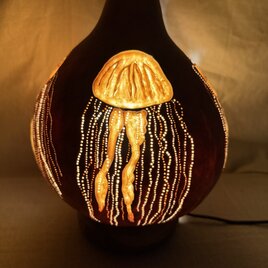 灯のしずく 天然ひょうたんランプ（電池式LED台座付き） | iichi 日々