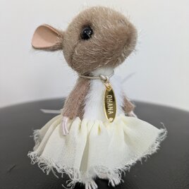 ぬいぐるみ☆着ぐるみみたいな白いうさぎさん☆立ち姿 | iichi 日々の