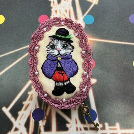 猫刺繍ブローチ 星空の散歩 | iichi 日々の暮らしを心地よくする