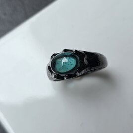 ボルダーオパール 湧き上がる遊色 3.7ct ミル打ツメ K18とシルバー925