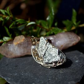 ゴールデンヒーラーレムリアンクォーツ 黄金の光へとアクセスさせる