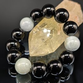 高品質・金運】ブラックルチルクォーツ 8mm ブレスレット | iichi 日々