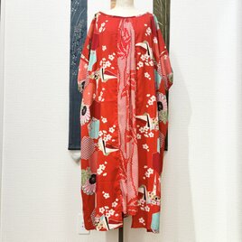 特別価格にてご紹介》穏やかな品を添えるロールカラーの大島紬