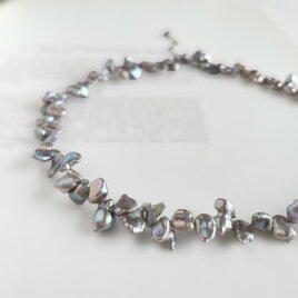 桜の花びらピアス 淡水ケシパール ペタルパールのピアス （k14gf