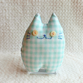 ブルーチェックのちびウサギのぬいぐるみ | iichi 日々の暮らしを