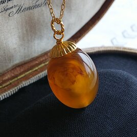 ヴィンテージ 琥珀色・薔薇（Lucite）36㎜ ブローチ | iichi 日々の
