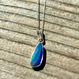 宝石質ウェロオパール】*sv925* Swirl and Opal プレシャスオパールの