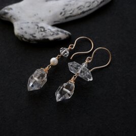 ロングタイプダブルポイントクリスタルのピアス・イヤリング変更可