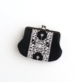 インド刺繍リボンの巾着ポーチ ブラック | iichi 日々の暮らしを