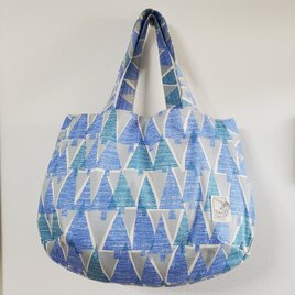 北欧調 レトロ花柄の丸底トートバッグ | iichi 日々の暮らしを心地よく
