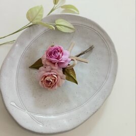 染め布花＊お洒落なすずらんのコサージュ | iichi 日々の暮らしを