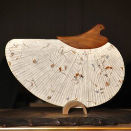 烏臻檀皮紙】江戸仕立て都団扇千鳥型（千鳥うちわ） | iichi 日々の