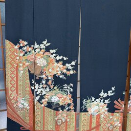 着物リメイク暖簾子供地蔵柄 横幅〜104-丈〜90 | iichi 日々の暮らしを