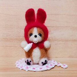 羊毛フェルト★猫　クリスマス　サンタクロース 羊毛フェルト 黒猫 サンタ帽子付き ケーキ・スタンド付き | iichi 日々