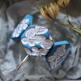 陶土の草花ポニーフック : : : 1462 | iichi 日々の暮らしを心地よく