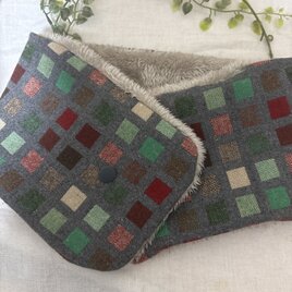 ✳︎ハンドメイド✳︎ふわふわネックウォーマーツイード白カラフルプチ