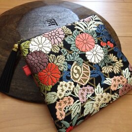 相良刺繍を楽しむお懐紙入れ（壱） | iichi 日々の暮らしを心地よく