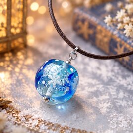 クラゲのとんぼ玉ガラスペンダント 金箔入り | iichi 日々の暮らしを