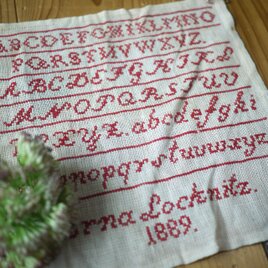 アンティーク サンプラー 毛糸刺繍 フランス | iichi 日々の暮らしを
