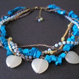 ターコイズとイエロージェイドの５連チョーカー