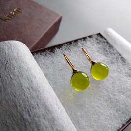 Teardrop - yellowの画像