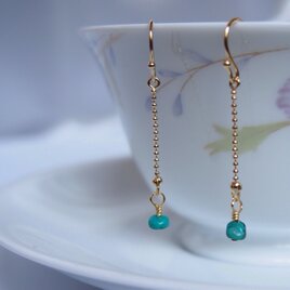ターコイズのピアス【ゴールドカラー】