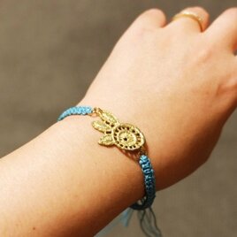 貝モチーフのターコイズカラーブレスレット