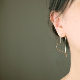 大きなハートのシンプルピアス