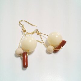 ポンポンピアス