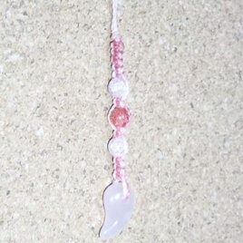 勾玉ストラップ　ピンク