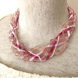 5つ編みの パステルカラー ネックレス ピンク 春 ペール リボンの画像