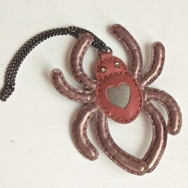 蜘蛛のバッグチャーム