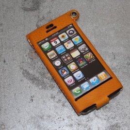 Iphone5用レザーケース　キイロの画像