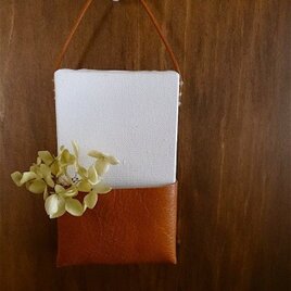 ポケットミニキャンバス　ホワイト×キャメルa