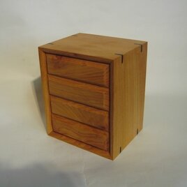 ちょい贅沢な欅の小箱