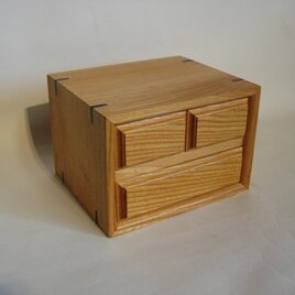 ちょい贅沢な欅の小箱