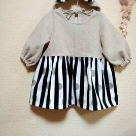 しましま水玉ワンピースとヘアーバンド