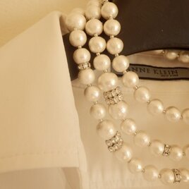 Grande long necklace (white)の画像